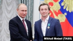 Владимир Путин и Сергей Безруков