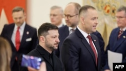 Уладзімір Зяленскі і Караль Наўроцкі на сустрэчы ў Варшаве, 19 сьнежня 2025 году