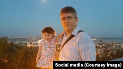 Roman Tarasov dhe vajza e tij, Natasha, e cila ka transplantuar veshkën kur ishte gjashtë muajshe