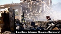 Сили РФ атакували FPV-дронами місто Родинське – там загинули п’ятеро людей, знищені дві цивільні автівки