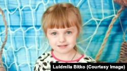 Masha Khlopotovaya, 5-vjeçe e cila ka kryer transplantin e mëlçisë më 2013. 