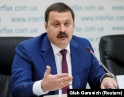 Зараз Андрій Деркач перебуває в Білорусі, де і далі виступає з антиукраїнськими заявами