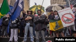 Постоянные участники антииммигрантских ультраправых манифестаций в австралийском Сиднее