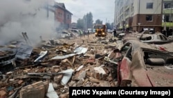 Ілюстраційне фото. Наслідки російського повітряного удару по Петропавлівській Борщагівці, Київщина, вересень 2025 року