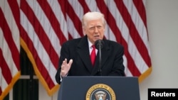 «Ми намагаємося вирішити цю проблему. Я вирішив вісім воєн. Це буде дев’ята» – сказав Трамп