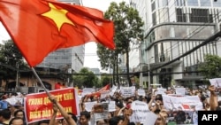 Антикитайская демонстрация в Хошимине (Сайгоне) в 2023 году