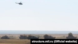Бригадні тактичні навчання військових армійського корпусу Чорноморського флоту Росії (ЧФ) на полігоні Опук. Крим, архівне фото