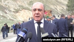 Armenia -- Gyumri Mayor Samvel Balasanian speaks with journalists, April 24, 2018.