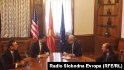 Brajan Hojt Ji i Talat Džaferi sastali su se pod snažnim policijskim obezbeđenjem u i oko Sobranja