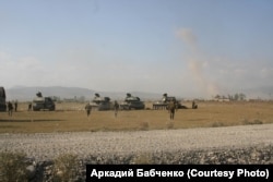 Російські самохідні артилерійські установки біля грузинського села Земо-Нікозі, 2008 рік