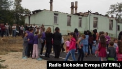 Ученици во Долно Српци.