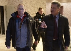 Зліва направо: Володимир Путін і Дмитро Козак (архівне фото)