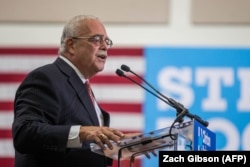 Джеральд Коннолі, конгресмен-демократ