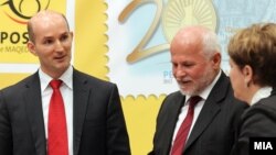 Гувернерот Димитар Богов приреди прием по повод 20-годишнината од монетарното осамостојување на Македонија.