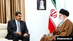 دیدار نیکلاس مادورو با رهبر جمهوری اسلامی در تهران، آبان ۱۳۹۵
