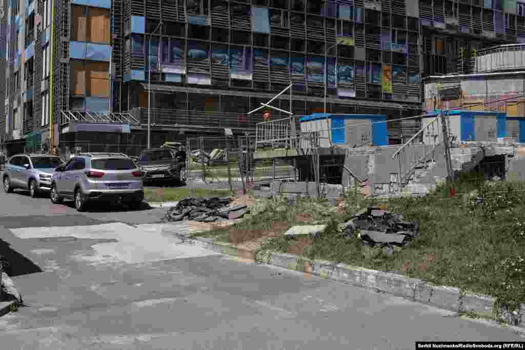 Новий корпус «Охматдиту» повноцінно запрацював невдовзі після початку повномасштабного вторгнення. Його вже частково відновили після пошкоджень, роботи над ним планують завершити до кінця цього року