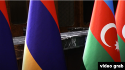 Հայաստանի և Ադրբեջանի դրոշները, արխիվ