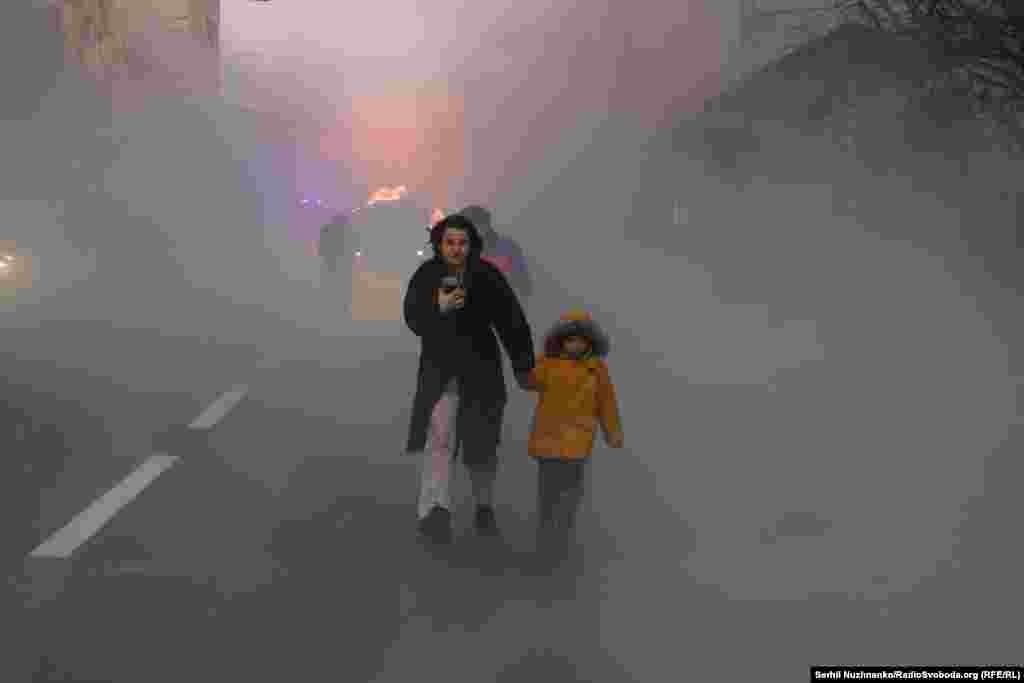 Rusiye ordusı Kyivge beş ballistik raketanen ücüm etti