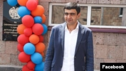 Armenia - Mayor Arush Arushanian visits a newly repaired sports school in Goris, June 5, 2021.