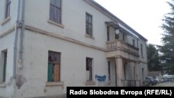 Основното училиште Браќа Миладиновци во Охрид.