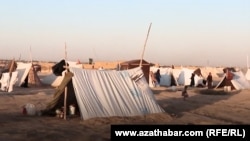 Demirgazyk Owganystanda ýüzlerçe etniki türkmen içerki bosgunlyga sezewar boldy