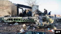 Уламки літака Boeing 737 авіакомпанії «Міжнародні авіалінії України» («МАУ»), що зазнав катастрофи в Ірані, 8 січня 2020 року