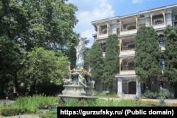 Фонтан у Гурзуфському парку, Південне узбережжя Криму