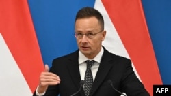 «Будь-хто, хто атакує нашу енергетичну безпеку та суверенітет, повинен бути готовий до наслідків», заявив Петер Сійярто