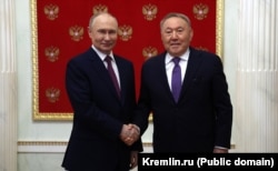 Президент России Владимир Путин и бывший президент Казахстана Нурсултан Назарбаев. Москва, 29 мая 2025