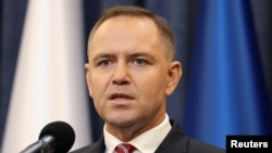 Навроцький наголошує, що ціною миру жодним чином не може бути «досягнення стратегічних цілей агресором, а агресором була і є Росія»