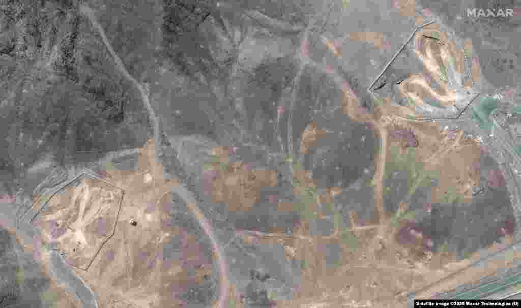 Входы в туннели в комплексе Фордо до и после (справа) американских ударов