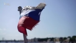 Отцам-одиночкам препятствуют в увольнении из российской армии
