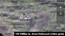 Російський військовий, який заплутався у оптоволокні, Покровськ, Донецька область