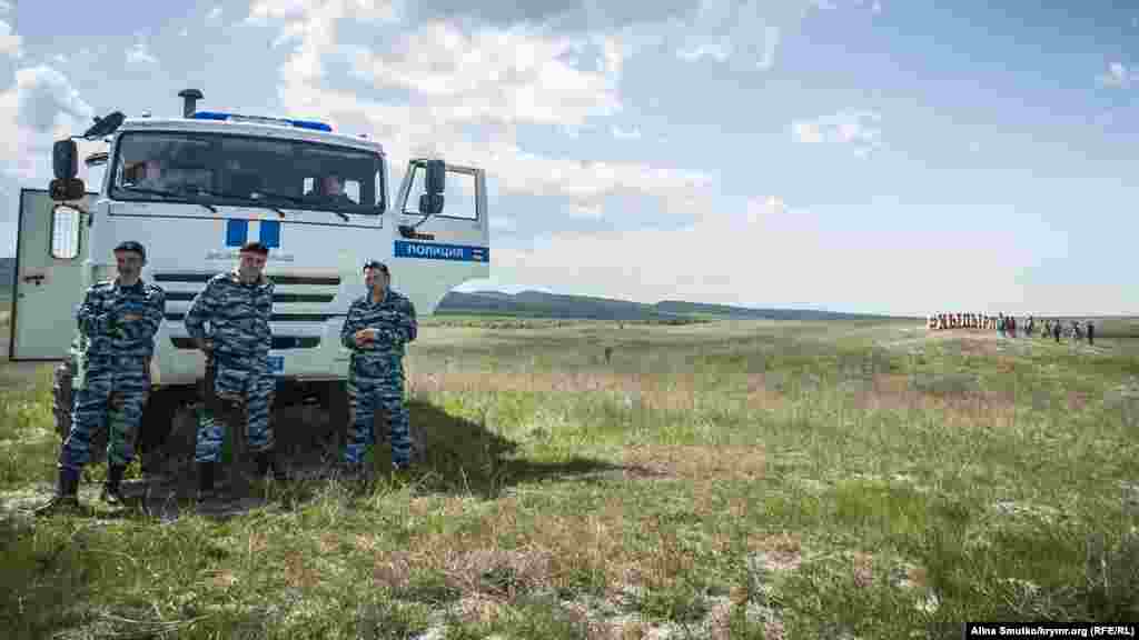 Кроме полиции, медицинской помощи и пожарной, на праздник пригласили ОМОН