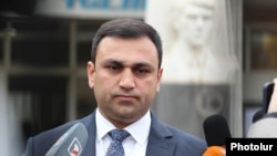 Վաղարշապատի ընտրություններում «Քաղաքացիական պայմանագրի» թեկնածու Արգիշտի Մեխակյան, 16-ը նոյեմբերի, 2025թ.