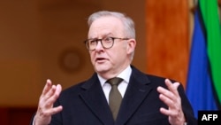 Премьер-министр Албании Энтони Албаниз 