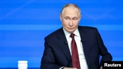 Російський лідер Володимир Путін проводить пресконференцію в Москві, 19 грудня 2025 року