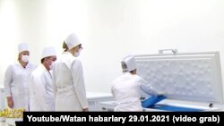 Türkmenistan Döwlet telewideniýesiniň COVID-19 keseline garşy "Sputnik V" rus waksinasynyň ýurda getirilmegi baradaky gepleşiginden pursat, 2021-nji ýylyň 29-njy ýanwary