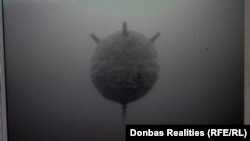 Такий вигляд має якірна міна в об’єктиві підводного дрона. У цьому випадку – навчальна британська