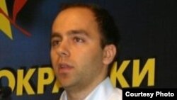 Дарко Давитковски , претседател на Социјалдемократската младина на Македонија. 