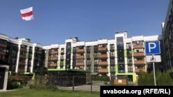 Бел-чырвона-белы сьцяг у Новай Баравой