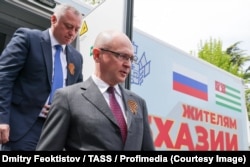 Бадра Гунба и Сергей Кириенко